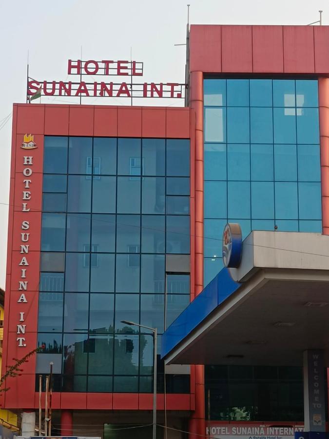 Hotel Sunaina International Гая Екстер'єр фото
