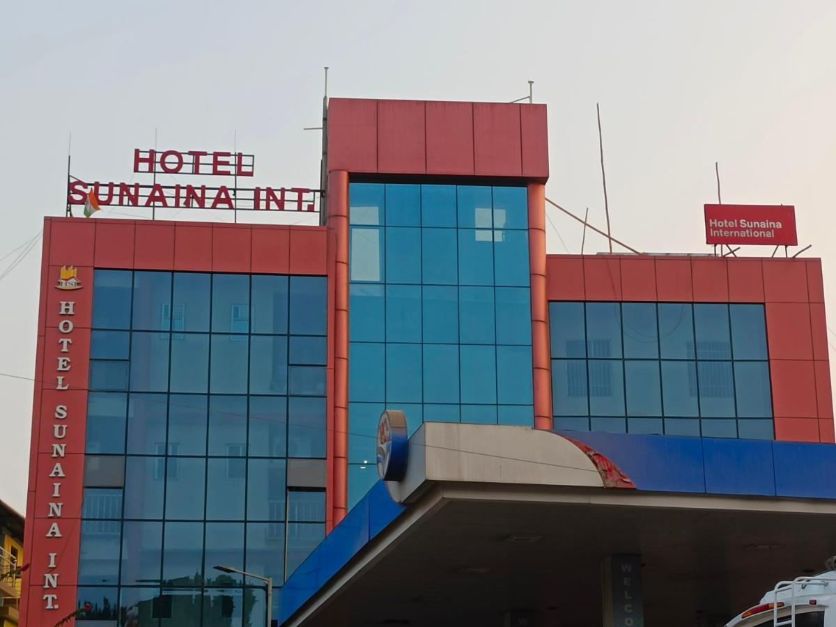 Hotel Sunaina International Гая Екстер'єр фото