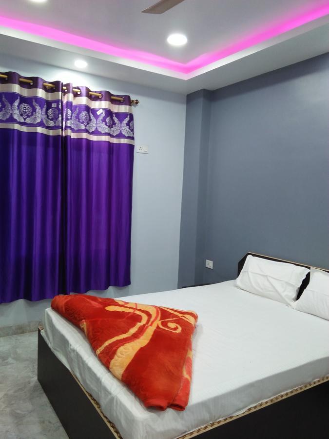 Hotel Sunaina International Гая Екстер'єр фото
